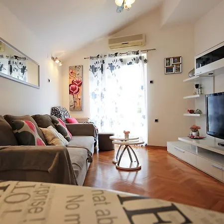 Apartmani Lu&lo Apartment *